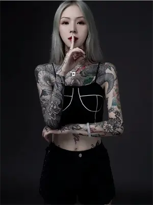 恶毒女配身后的极品男人晋江